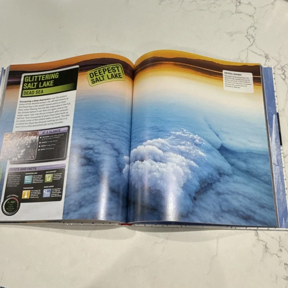 DK Smithsonian Super Earth Encyclopedia Hardcover 2019 Earth Sciences